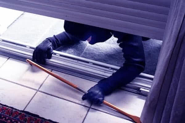 Einbruchsschadenbeseitigung Pflugfelden